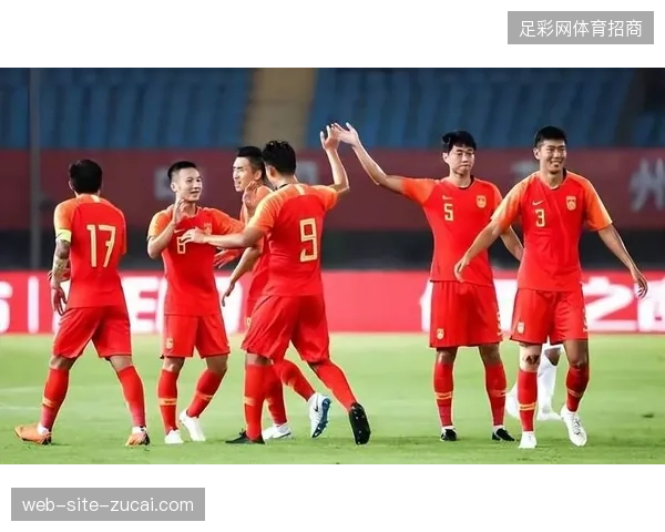 中国U19在土伦杯击败哥伦比亚，刘佳乐与依合散成球队取胜关键